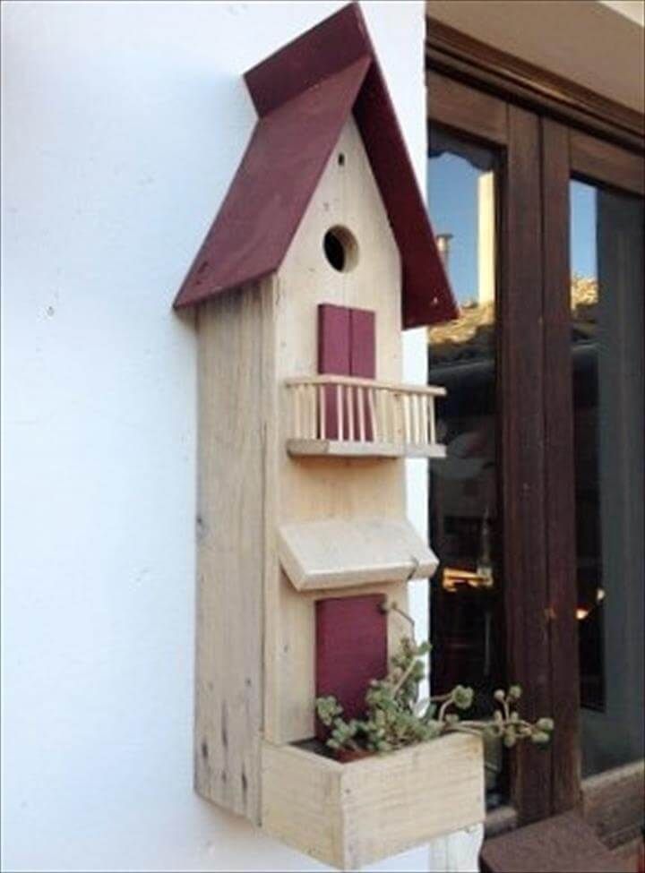 pallet bird house