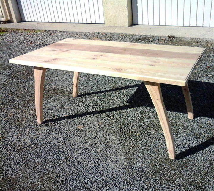 wooden pallet coffee table