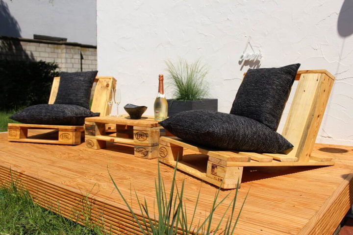 pallet deck seating