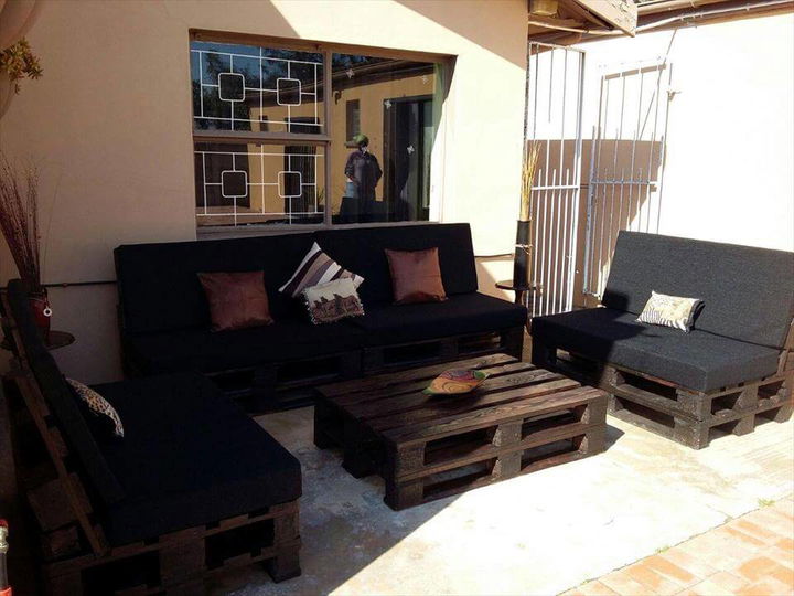 pallet seating for patio