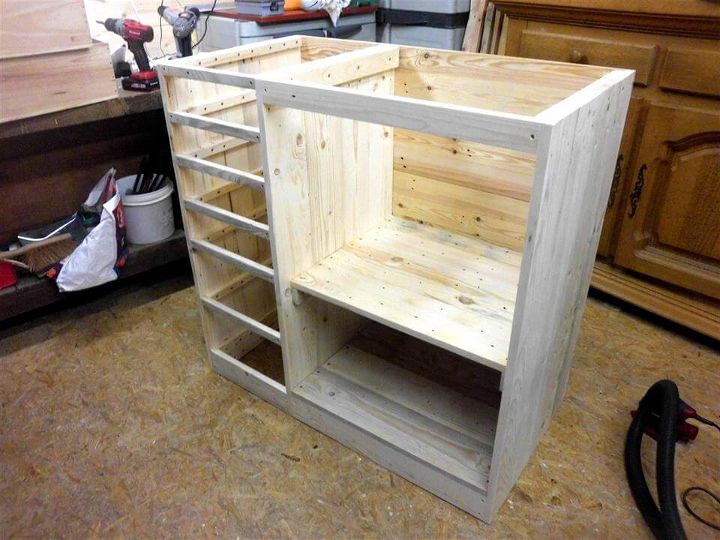 diy pallet chest of drawers