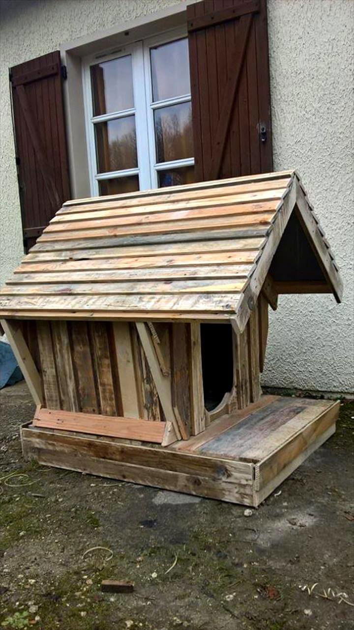 Dog house made out of 2024 wood pallets