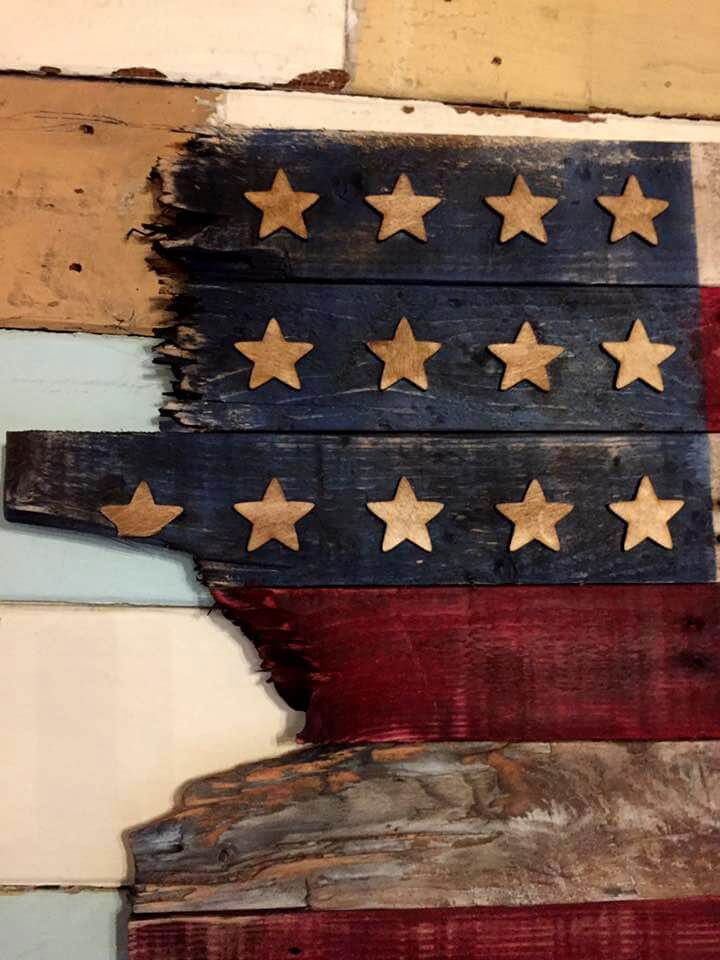 diy pallet flag