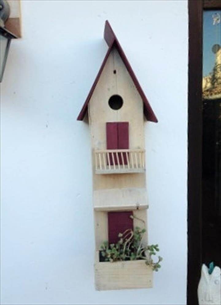 wooden pallet bird house