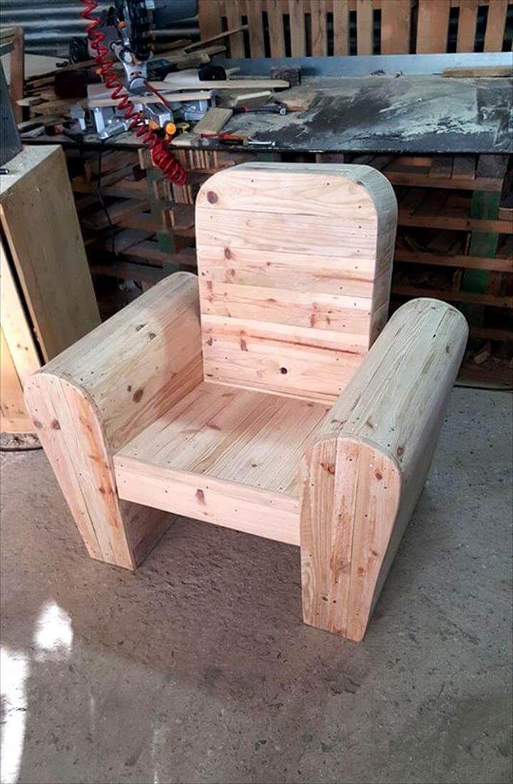 wooden pallet seat chair