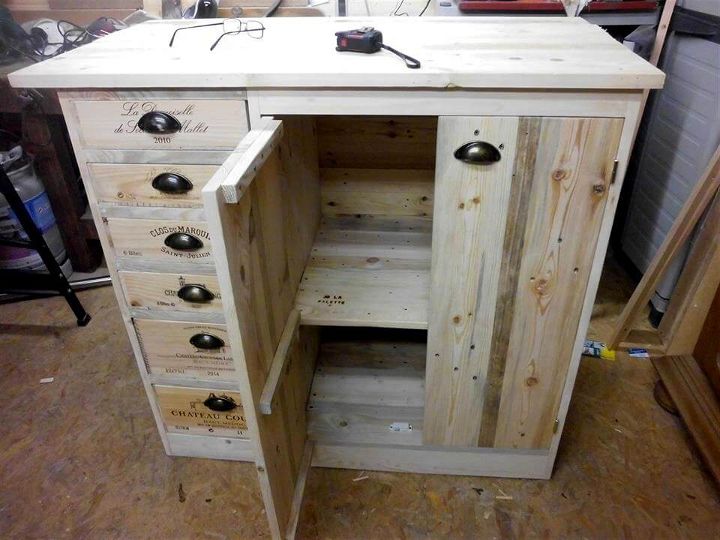 wooden pallet storage chest
