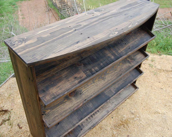 wooden pallet entryway table