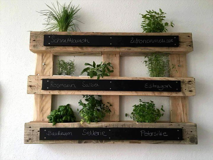 wooden pallet vertical planter