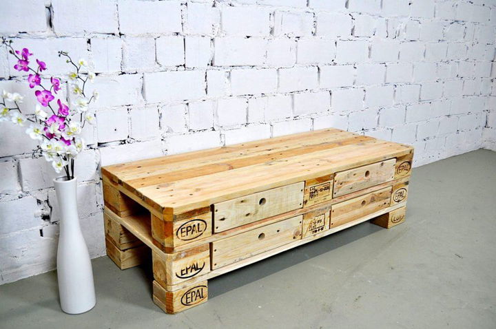 simple and elegant pallet chest of drawers