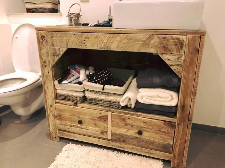 DIY Pallet Bathroom Vanity and Mirror Pallets Pro