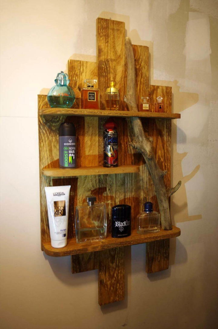 wooden pallet toiletry shelf