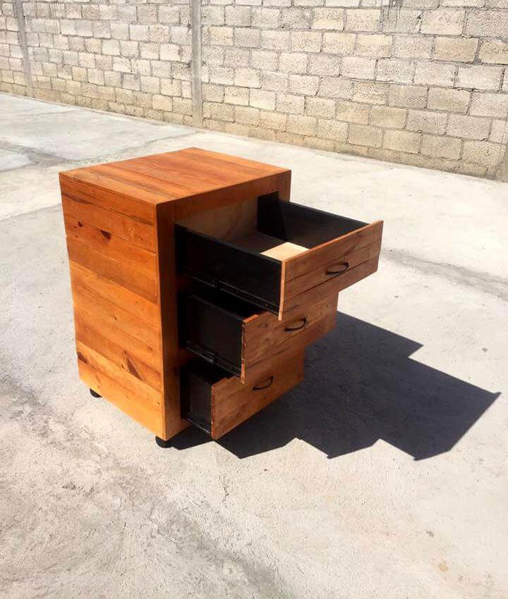 pallet nightstand