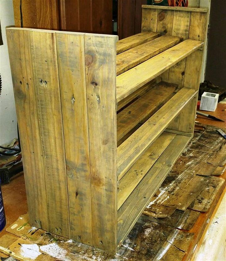 wooden pallet shoe rack