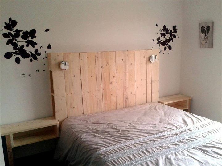 pallet headboard with lights