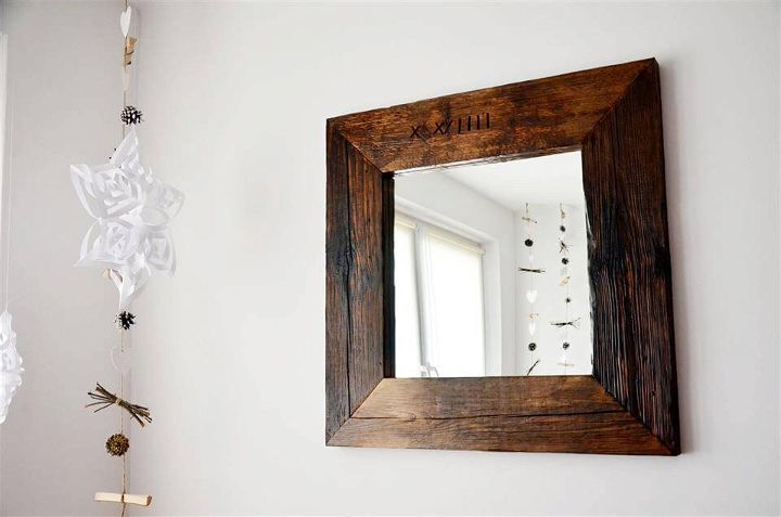 rustic wooden pallet mirror