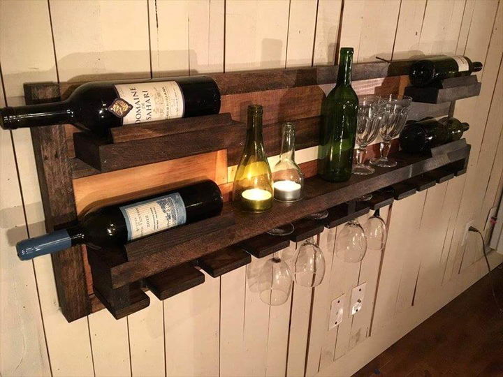 Pallet projects-Beverage cooler cover and wine rack made out of